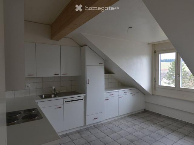 A LOUER A ROSSENS, BEL APPARTEMENT MANSARDE DE 3 ½ pièces