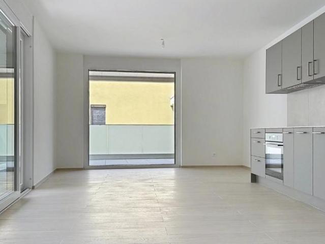 À louer à Uvrier appartement 2.5 pièces avec terrasse