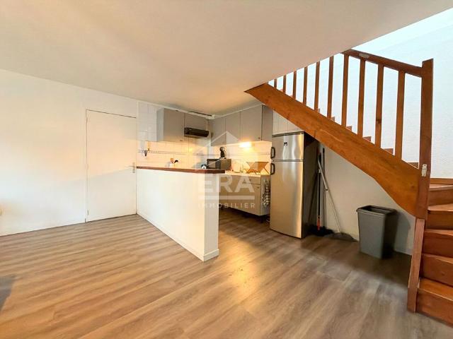 A LOUER A VILLELAURE 84530 APPARTEMENT TRIPLEX MEUBLE TYPE 4 PIECES DE 83.15M² AVEC MEZZANINE ET UNE PLACE DE STATIONNEMENT