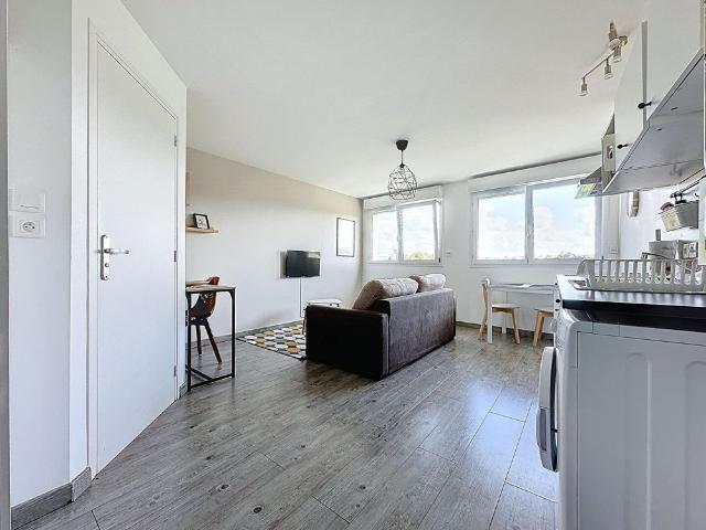 A LOUER Appartement meubl au RDC bail tudiant 9 mois ou meubl l'anne Donville les Bains