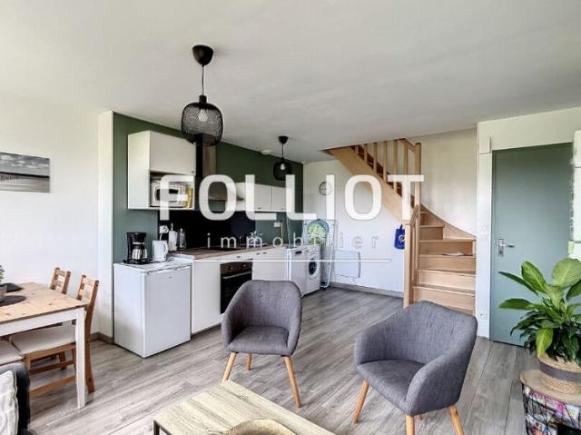 A LOUER Appartement meubl� en duplex bail �tudiant 9 mois ou � l'ann�e Donville les Bains