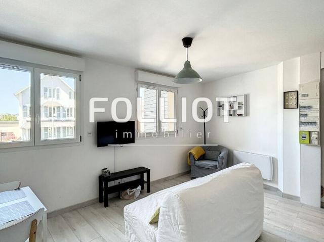 A LOUER Appartement meubl� en duplex bail �tudiant 9 mois ou � l'ann�e Donville les Bains