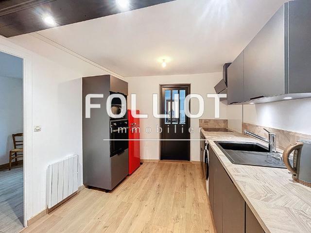 A LOUER Appartement meubl� � l'ann�e 3 pi�ces � Granville