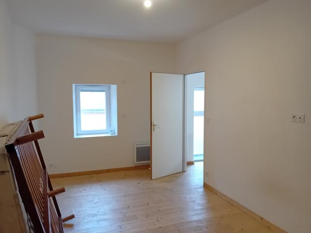 A LOUER APPARTEMENT MEUBLÉ,43 m2
