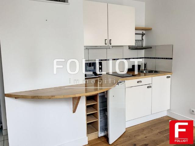 A LOUER APPARTEMENT MEUBLE 1 PIECE bail �tudiant 9 mois 50400 GRANVILLE