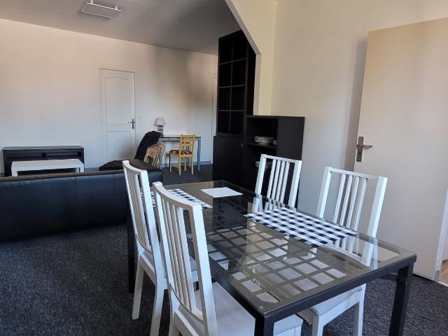 A LOUER Appartement meublé 3 pièces principales