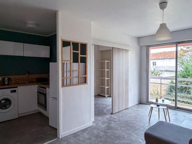 A LOUER APPARTEMENT MEUBLE T1 BIS