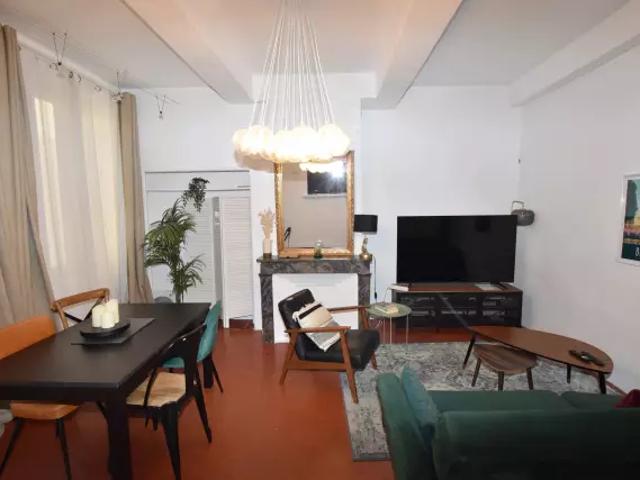 A LOUER APPARTEMENT MEUBLE EN COEUR DE VILLE