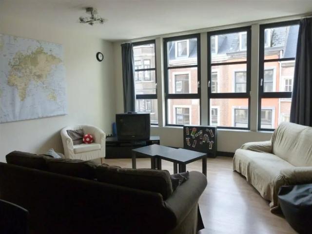 à louer Appartement Namur Rue Moncrabeau