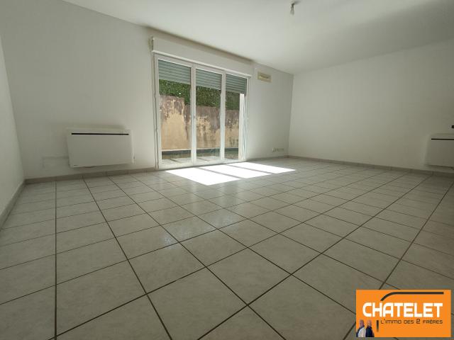 A louer appartement non meublé en rez de jardin Bourg en Bresse 3 pièce s 67.93 m2 proche Intermarché avec garage