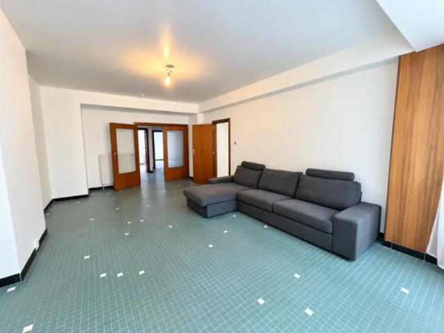 à louer Appartement Charleroi