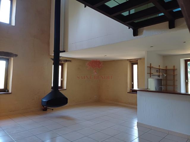A LOUER Appartement Duplex 4 pièces VIOLS LE FORT