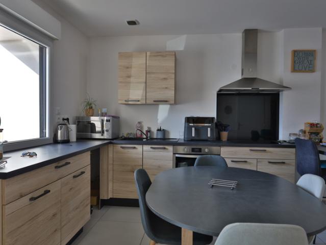 A louer appartement duplex 110 m2 de type 4 Jardin Garag