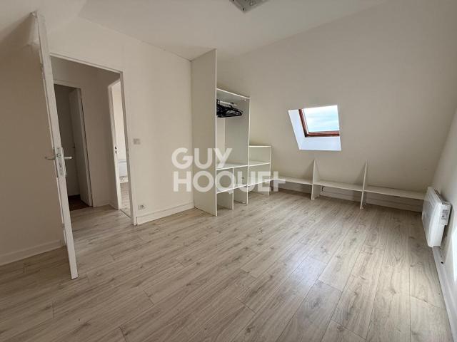 A LOUER Appartement duplex 3 pièces à Deux pas de la Gare et Centre ville de Compiègne