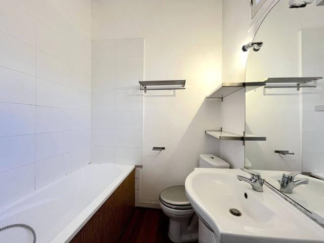 A LOUER APPARTEMENT DE TYPE 3 CENTRE VILLE BOURG SUR GIRONDE