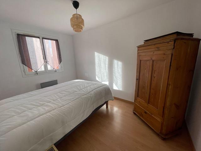 A LOUER APPARTEMENT DE TYPE 3 MEUBLE AIX NORD EN TRES BON ETAT