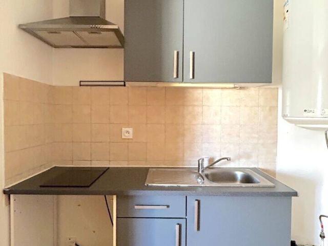 A LOUER APPARTEMENT DE TYPE 1 DE 27 M2 SAINT ANDRE DE CUBZAC