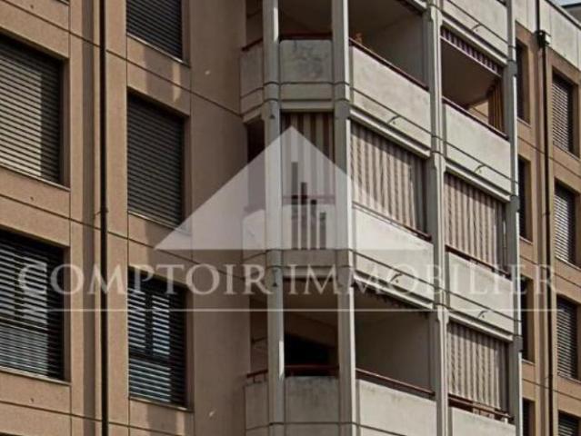 A louer, appartement de 4 pièces au 1er étage