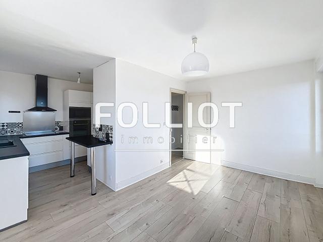 A LOUER Appartement Donville Les Bains 2 pièce s 46.46 m2