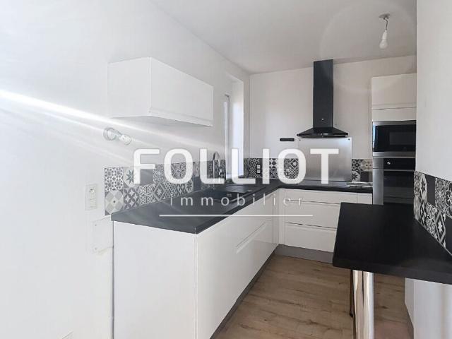 A LOUER Appartement Donville Les Bains 2 pièce s 46.46 m2