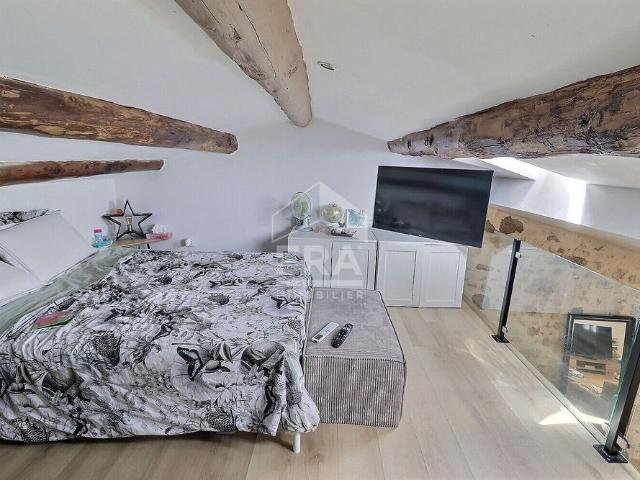 A LOUER Appartement Entraigues Sur La Sorgue 3 pièce s 69 m²