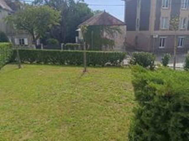 À louer / Appartement F4 / BESANCON PROCHE GARE VIOTTE 35 rue du Chasnot