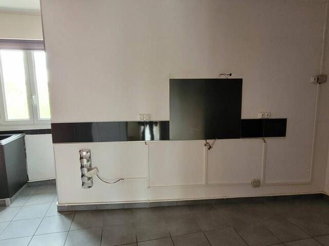 A louer appartement F5 de 106,6m² avec balcon, garage et cave