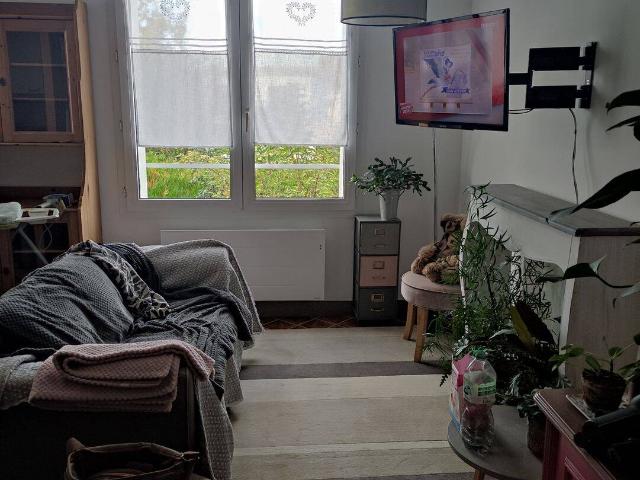 A louer appartement F2 dans petit résidence calme