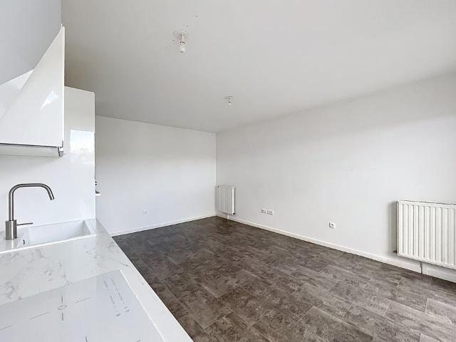 À LOUER – APPARTEMENT F3 AVEC 2 TERRASSES ET PARKING PRIVATIF – CORBEIL ESSONNES
