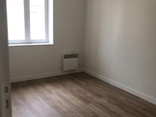 A LOUER APPARTEMENT F3 CARENTAN 50500