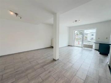 à louer Appartement Fontaine l'Évêque Grand Rue