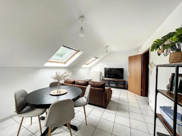 à louer Appartement Gilly Rue Warmonceau
