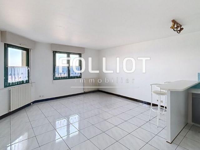 A LOUER Appartement Granville 1 pi�ce s 32.80 m2