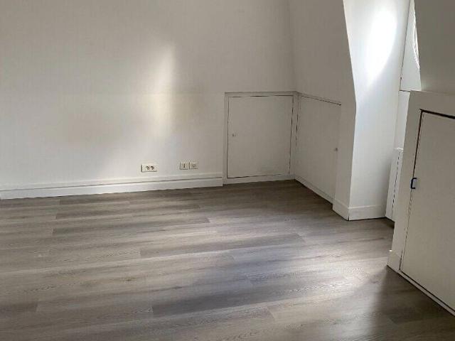 A LOUER APPARTEMENT HOUDAN