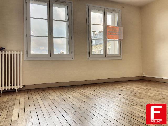A louer Appartement lumineux centre ville Coutances