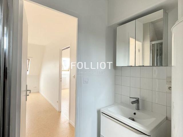 A LOUER Appartement lumineux en centre ville de P�riers