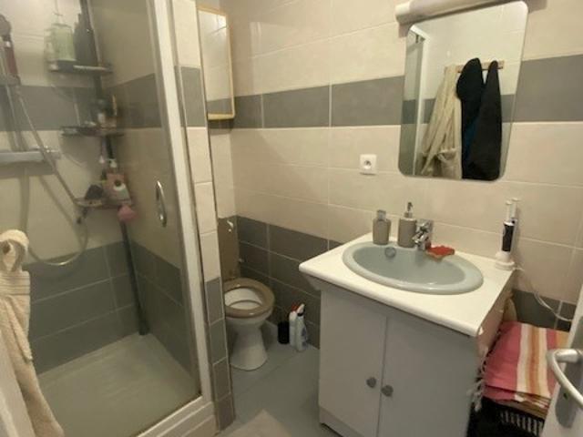 A LOUER APPARTEMENT LES PONTS DE CE