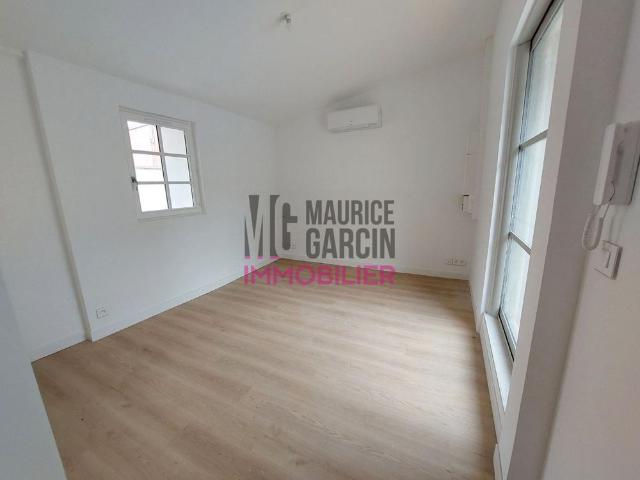 A LOUER APPARTEMENT L'ISLE SUR LA SORGUE 1 pièce 18.49m²