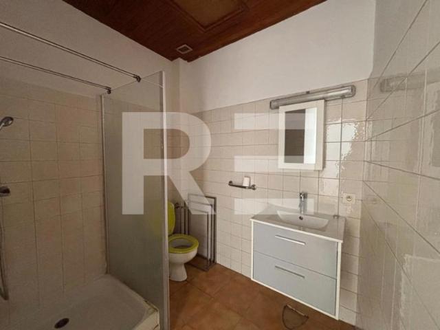 A louer, appartement P2 centre ville Nîmes