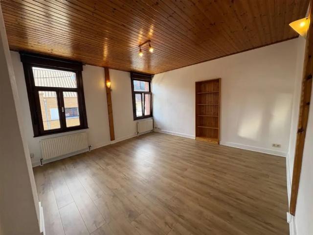 à louer Appartement Péruwelz Rue de Sondeville
