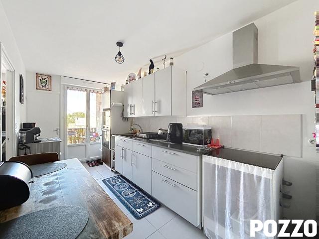 A LOUER Appartement Pontorson 3 pièce s 77.68 m2 Balcon cave