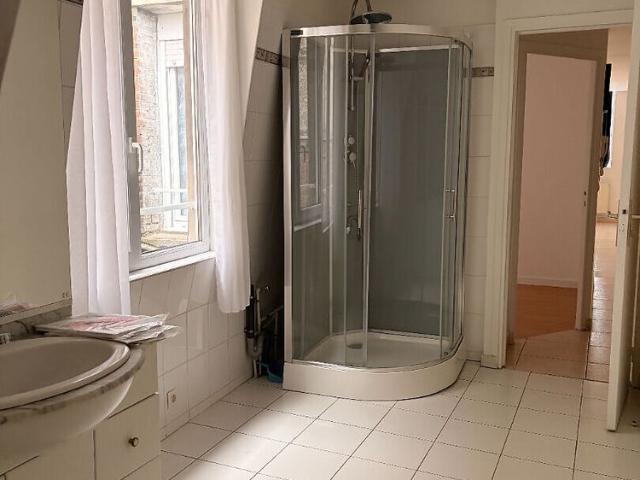 A LOUER APPARTEMENT PROCHE GARE ET CENTRE VILLE DE ST QUENTIN
