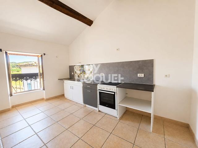 À LOUER APPARTEMENT STYLE LOFT À BEAUFORT 450 /MOIS