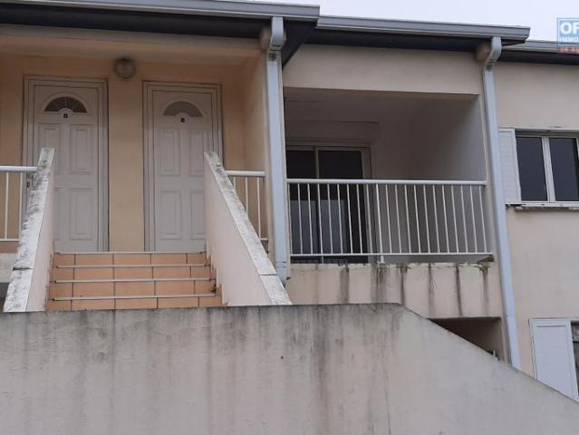 A louer appartement spacieux de type F3 avec parking à proximité direct du centre ville