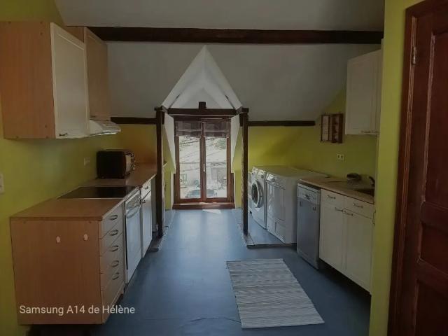 à louer Appartement Spy rue de la Sauvenière
