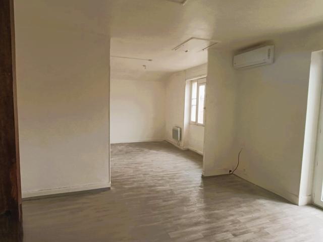 À louer Appartement T4 avec jardin privatif à Monferran Savès