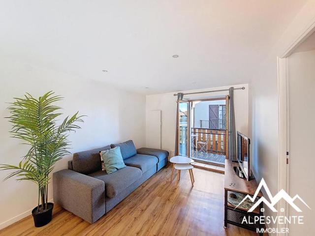 A LOUER APPARTEMENT T4 A CERVENS