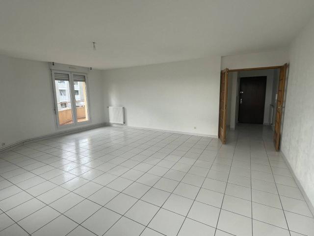 À LOUER APPARTEMENT T4 DE 102 m² BLAGNAC