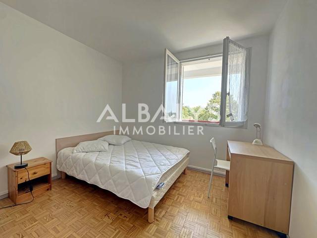À LOUER Appartement T4 de 75 m² avec balcon, loggia et parking
