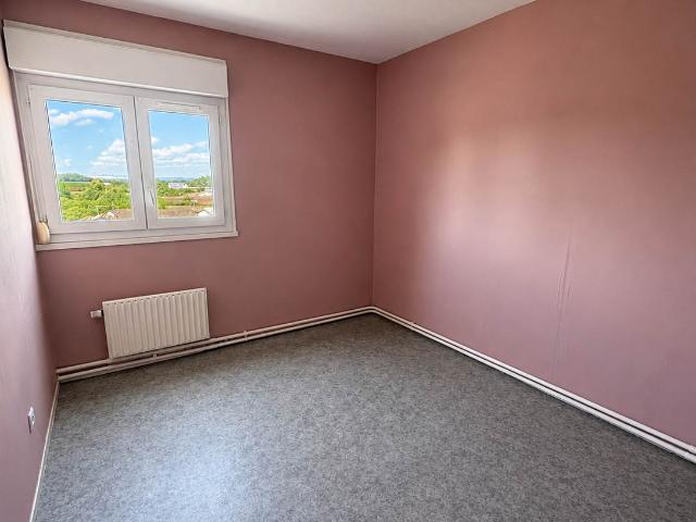 À louer – Appartement T4 de 76 m² au 2ème étage à ENTRAINS SUR NOHAIN
